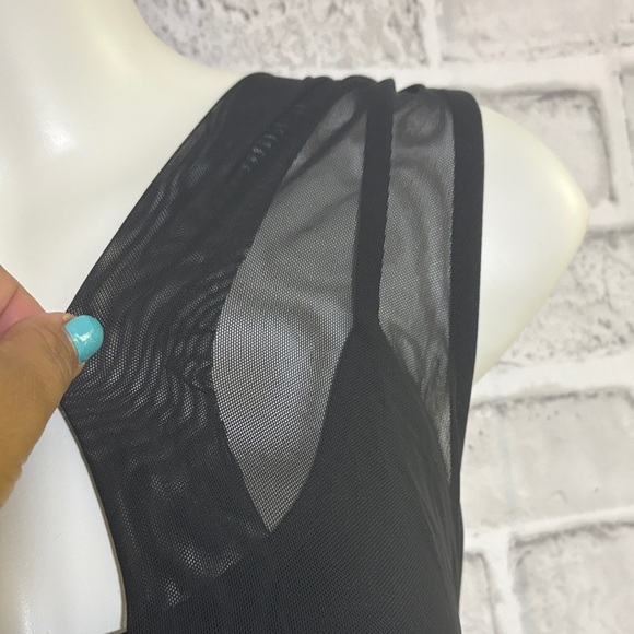 Ricki's Elegant Black Sleeveless blouse - Picture 5 of 9